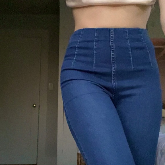 Free People Ultra-High Pull-on Crop Jeans (size: 25) - Picture 6 of 11